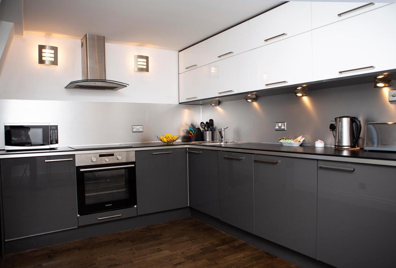 Apt 3, Trafalgar Sq Duplex, 3Rd & 4Th Floor By Indigo Flats Londyn Zewnętrze zdjęcie