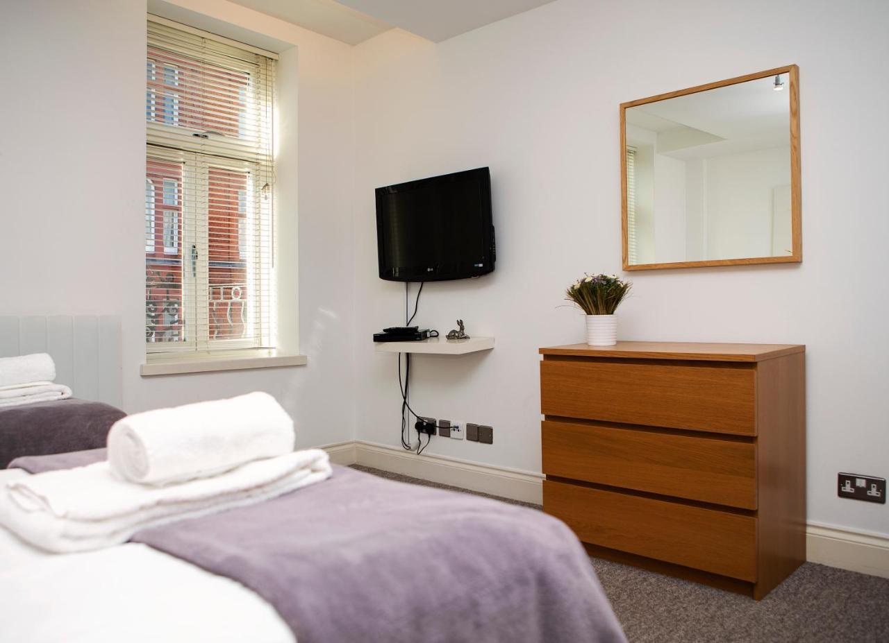 Apt 3, Trafalgar Sq Duplex, 3Rd & 4Th Floor By Indigo Flats Londyn Zewnętrze zdjęcie