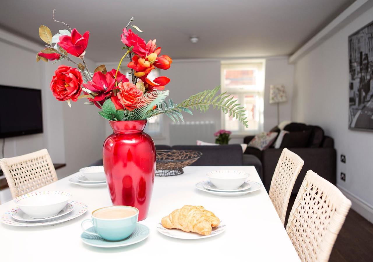 Apt 3, Trafalgar Sq Duplex, 3Rd & 4Th Floor By Indigo Flats Londyn Zewnętrze zdjęcie