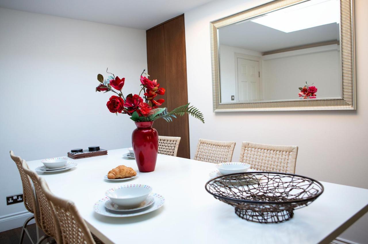 Apt 3, Trafalgar Sq Duplex, 3Rd & 4Th Floor By Indigo Flats Londyn Zewnętrze zdjęcie