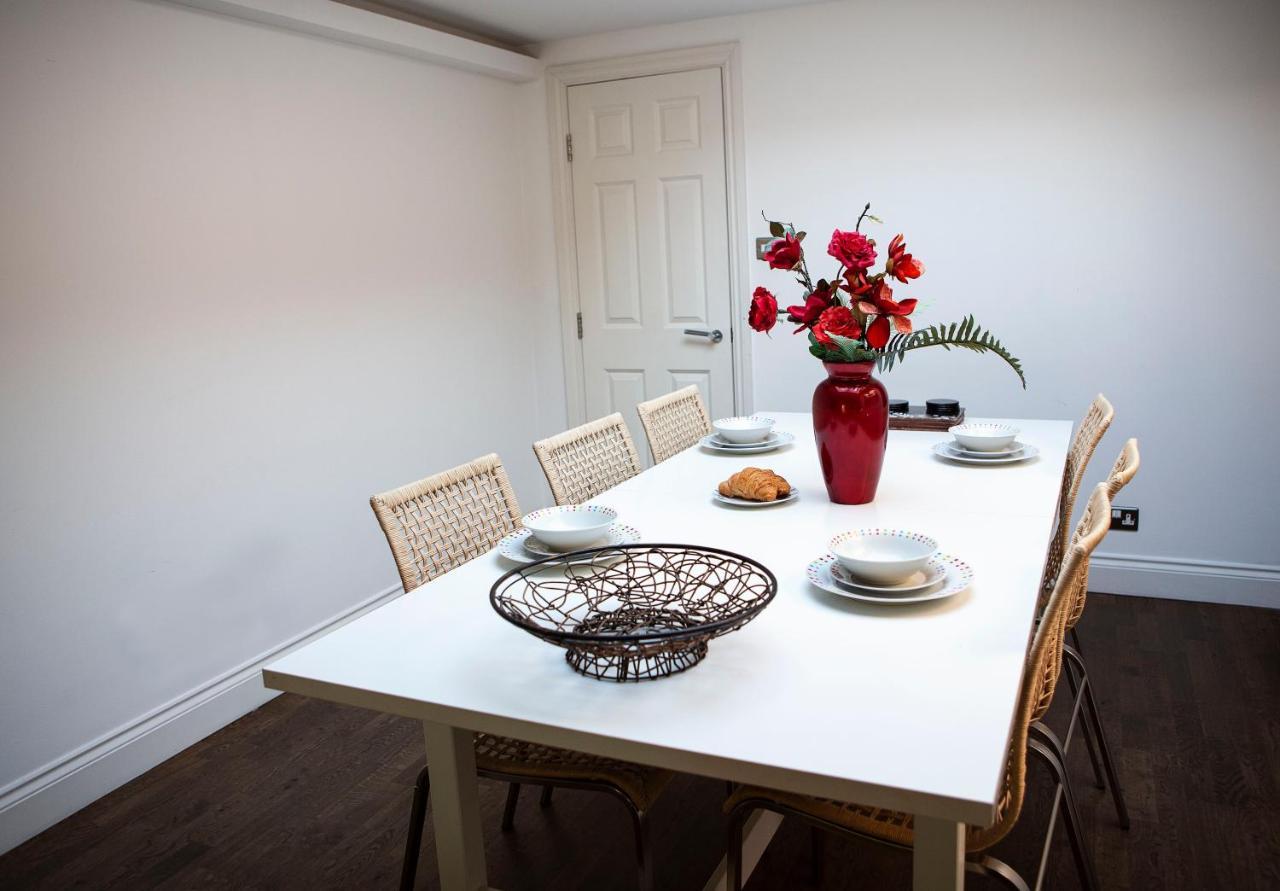 Apt 3, Trafalgar Sq Duplex, 3Rd & 4Th Floor By Indigo Flats Londyn Zewnętrze zdjęcie